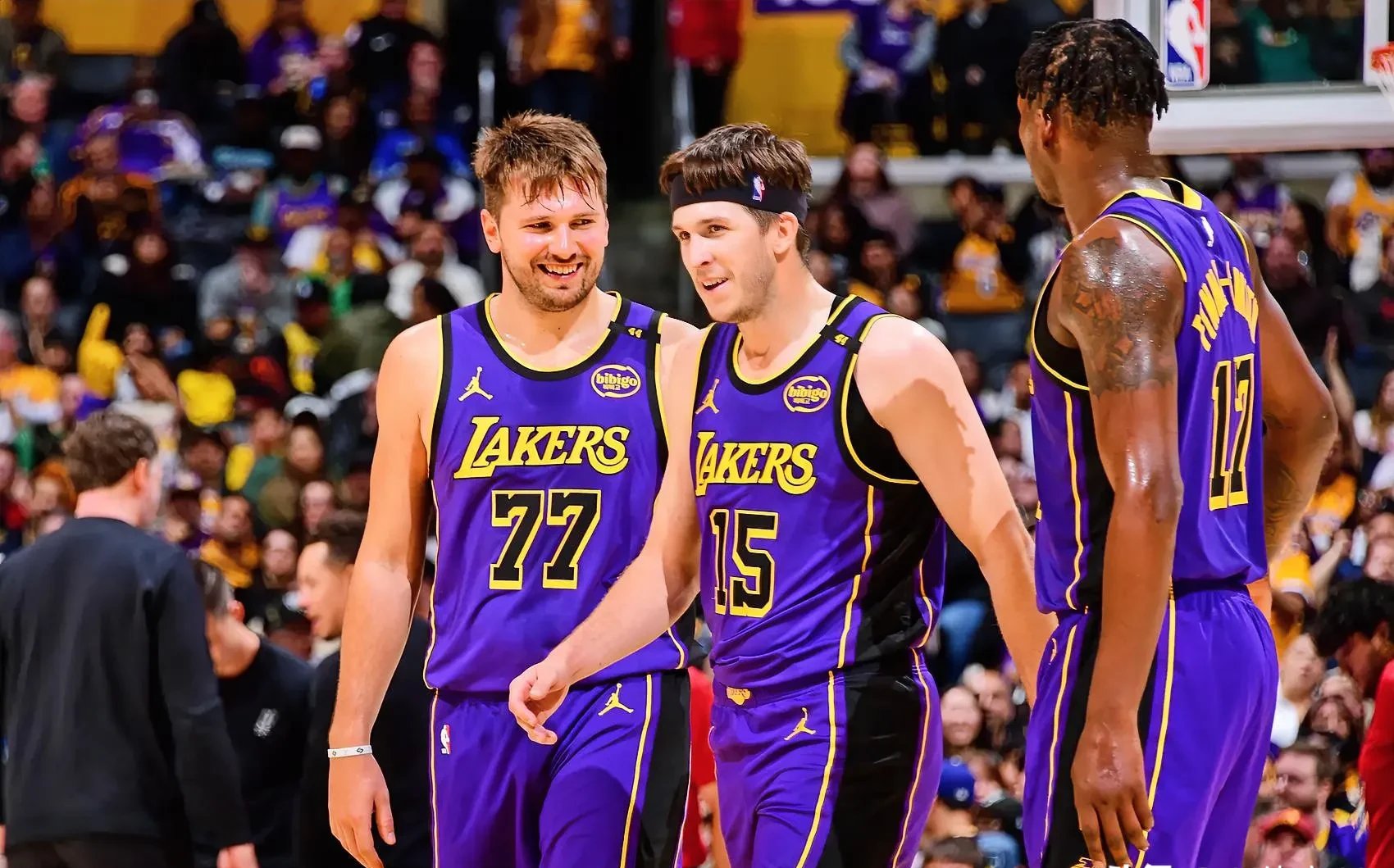 开云体育官网-湖人不断突破！，蒂姆连续五场比赛得分超过重要助攻再创辉煌时刻的简单介绍