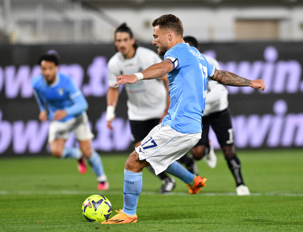 开云官网-阿扎伦卡最新排名